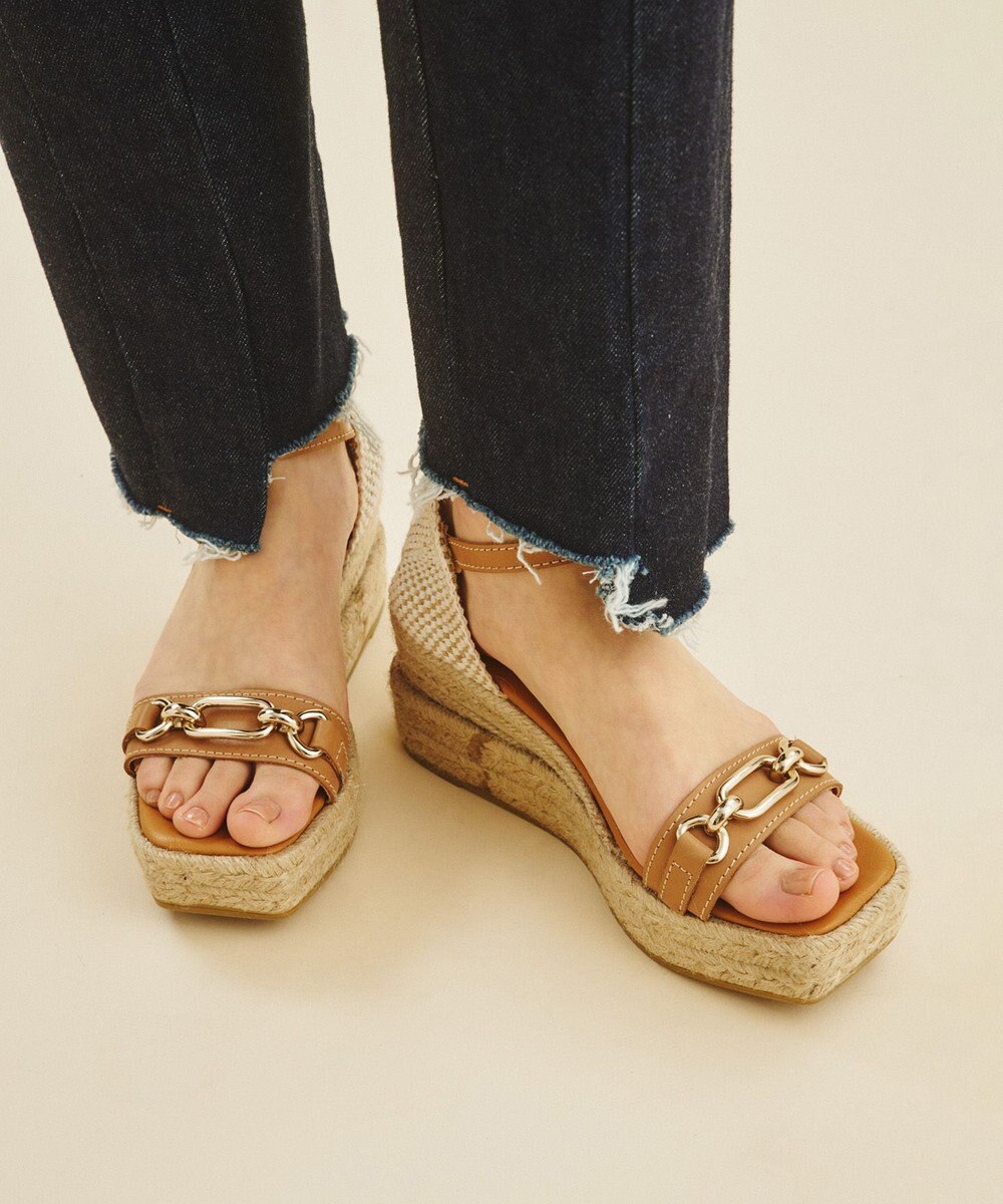 GRACE CONTINENTAL MAYPOLチェーンサンダル 