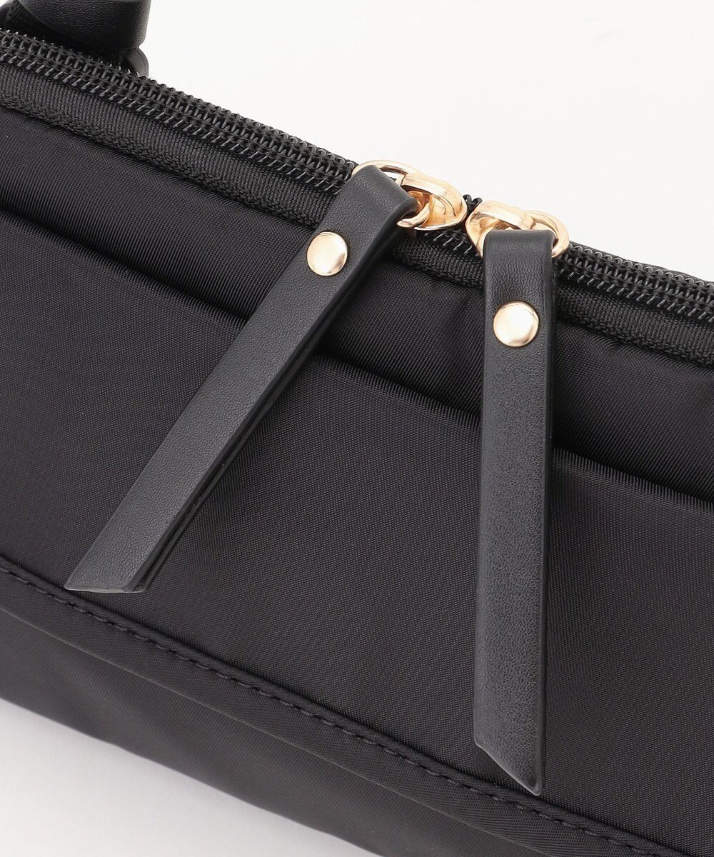 LA BAGAGERIE 【maison vert】 【撥水】撥水ナイロン多機能ポシェット 