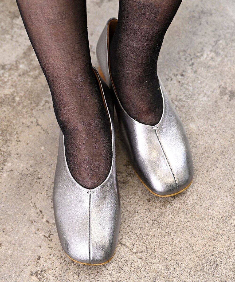 APOM オブリークトゥローヒールパンプス40 