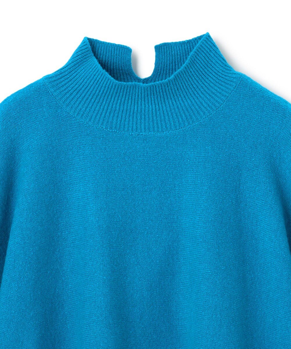 UNFILO ふわふわニット クロップドハイネック 