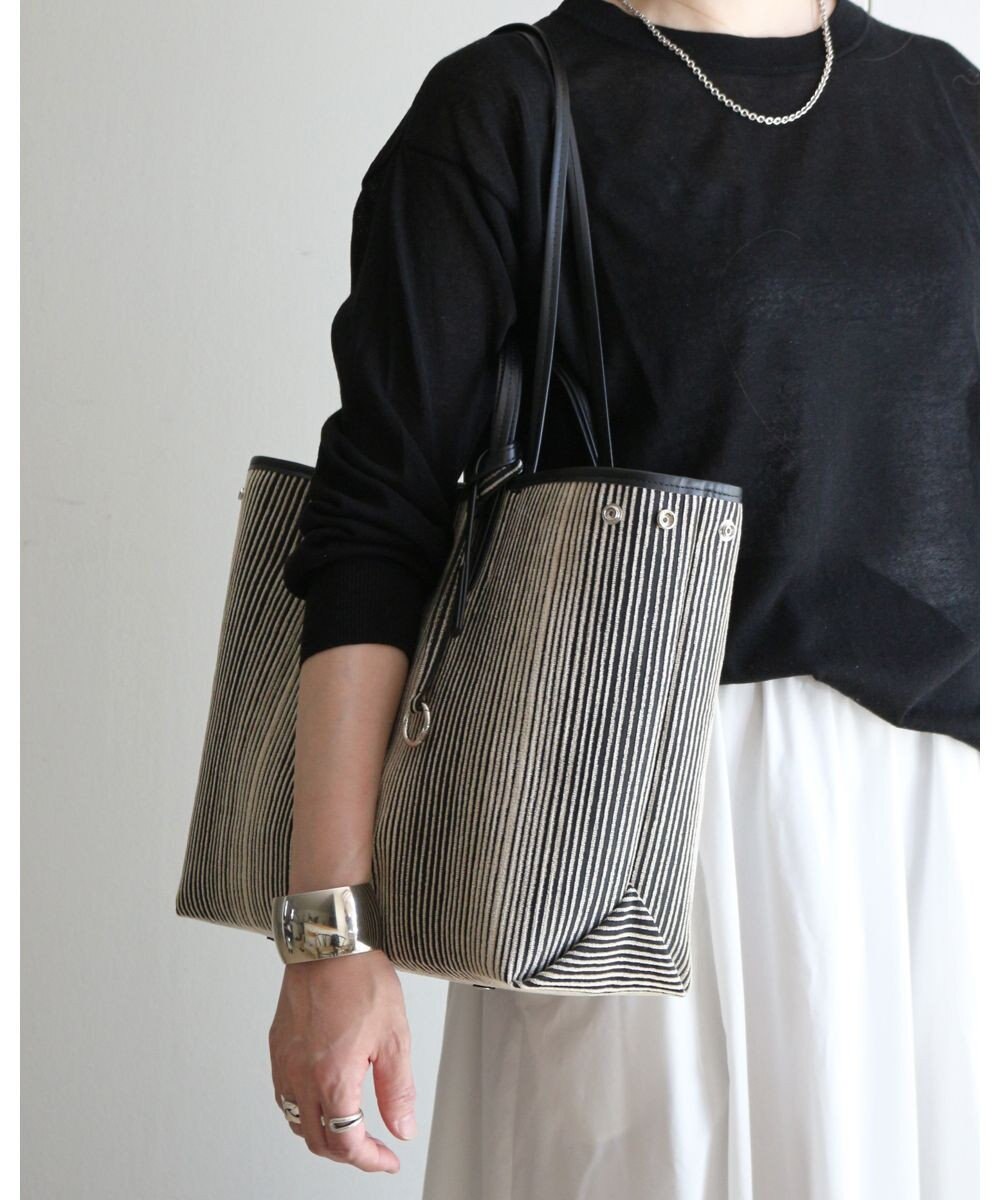 MORROW by thank 【A4サイズ収納可/軽量】VIVIAN OBLONG 