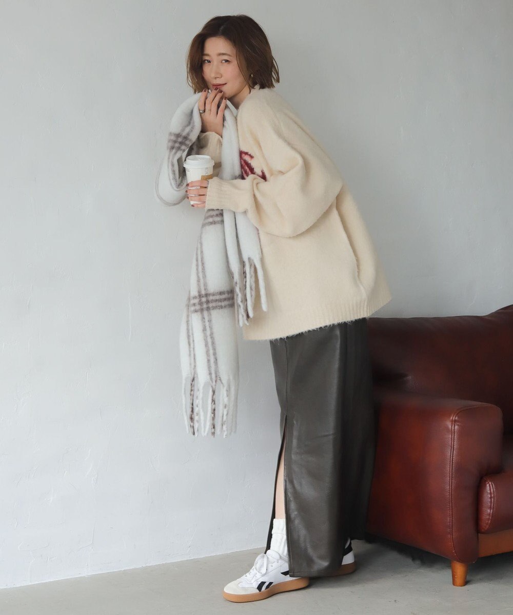 WEGO 【ユニセックス着用ITEM/MLサイズ展開/25年秋冬新作】ファジーグラフィックプルオーバー 