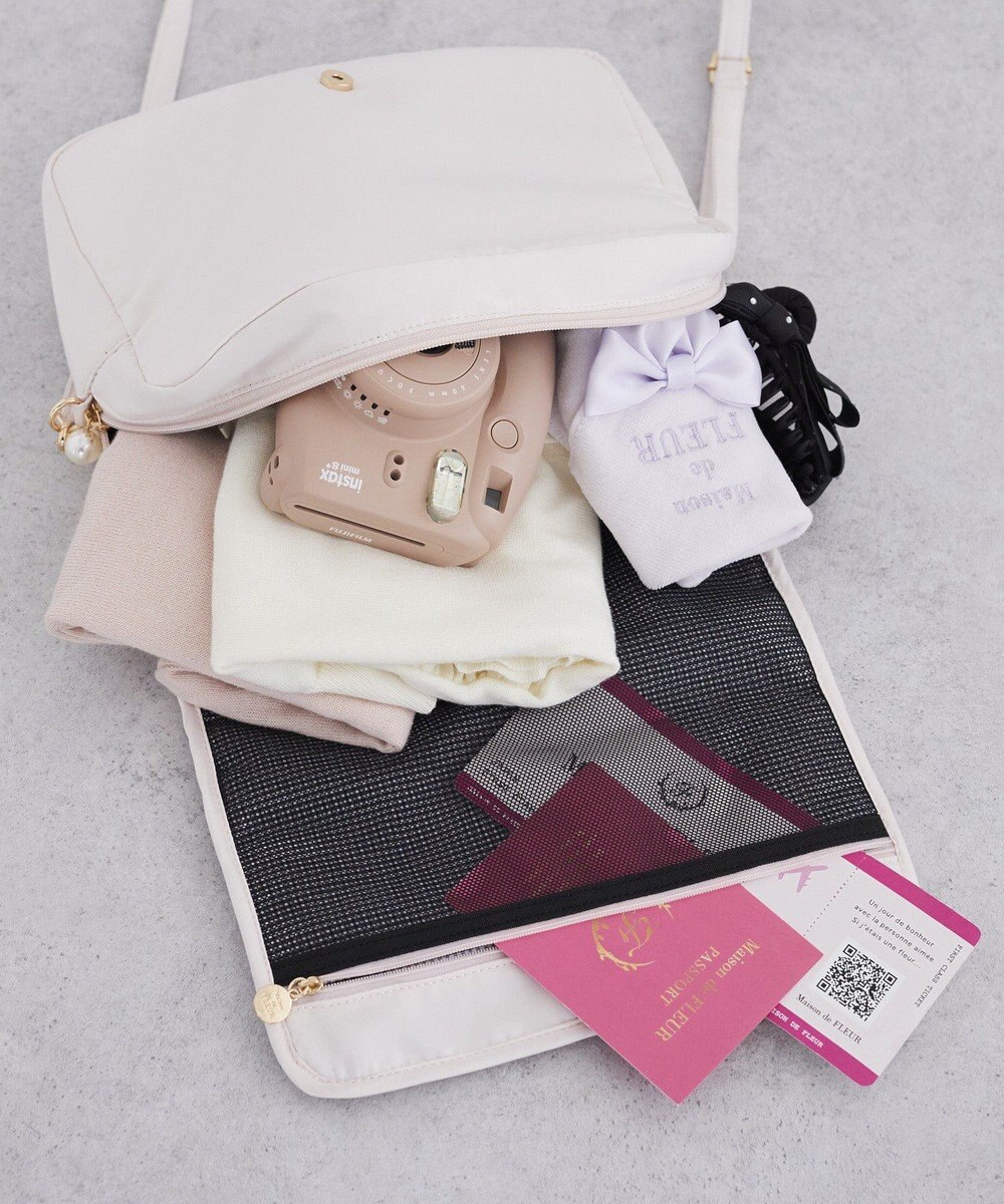 Maison de FLEUR リボン付き２Ｗａｙマルチケース 