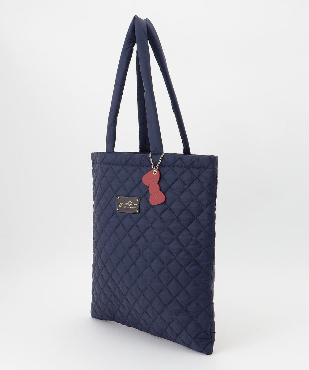 LA BAGAGERIE 【LA BAGAGERIE×HELLO KITTY】リボンチャーム付き　キルティングトート 