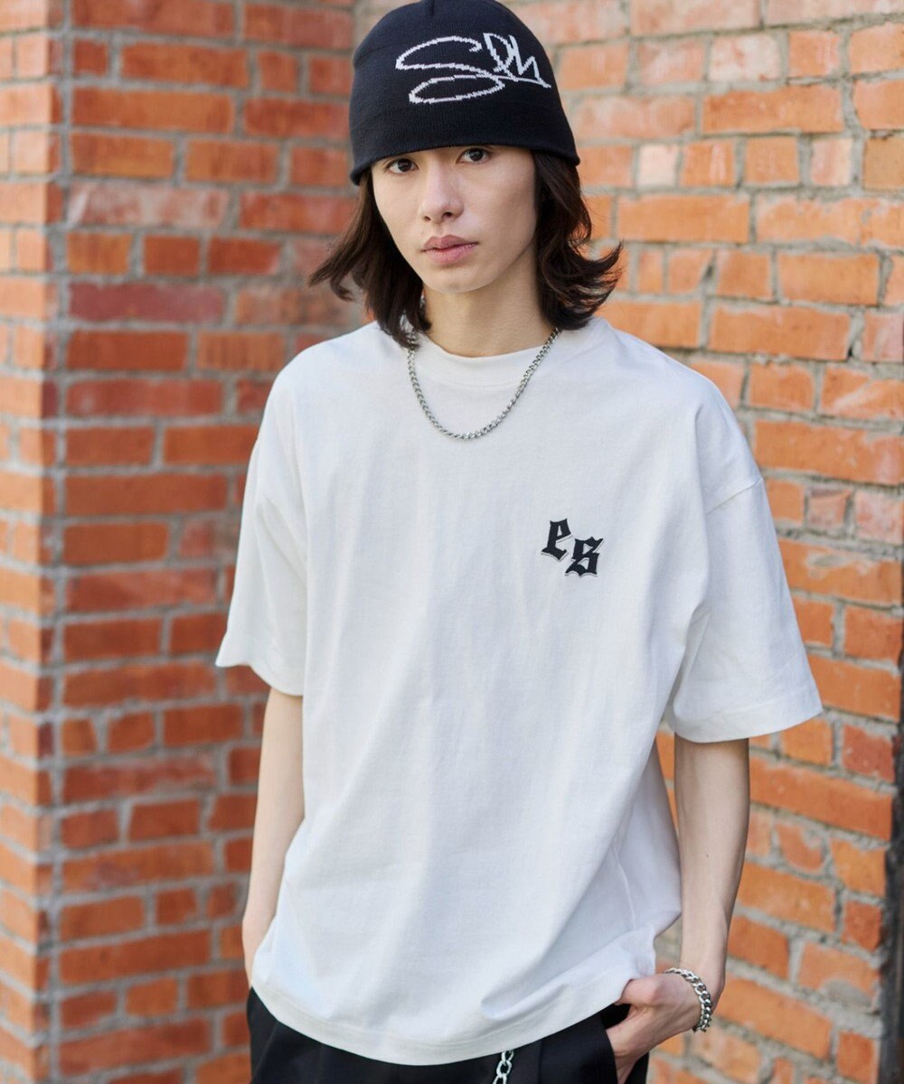 WEGO 【ユニセックス着用ITEM/MLサイズ展開】アクセ付きストレートライングラフィックT（SS） 