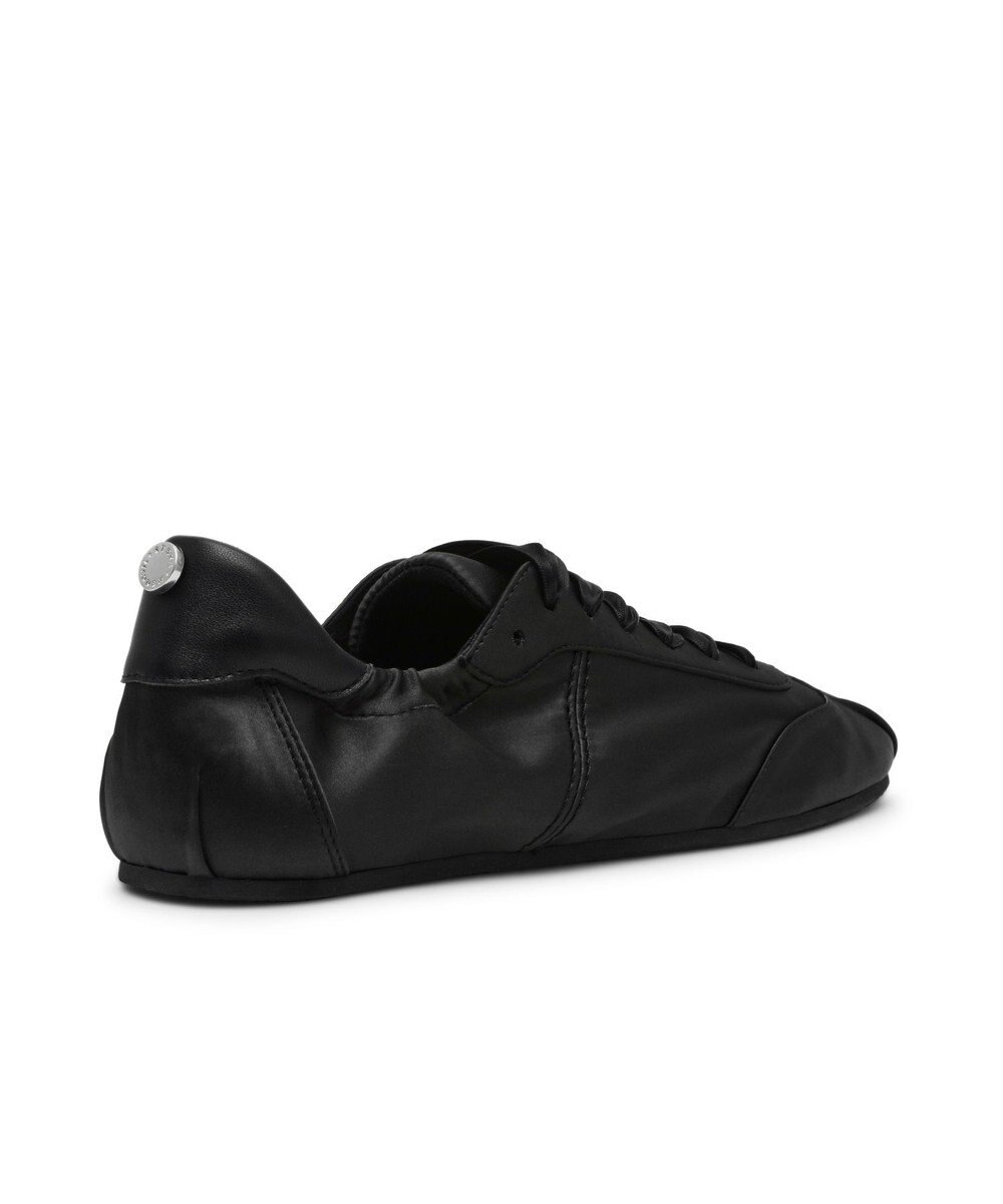 STEVE MADDEN ARTISTE サテンフラットバレエスニーカー 