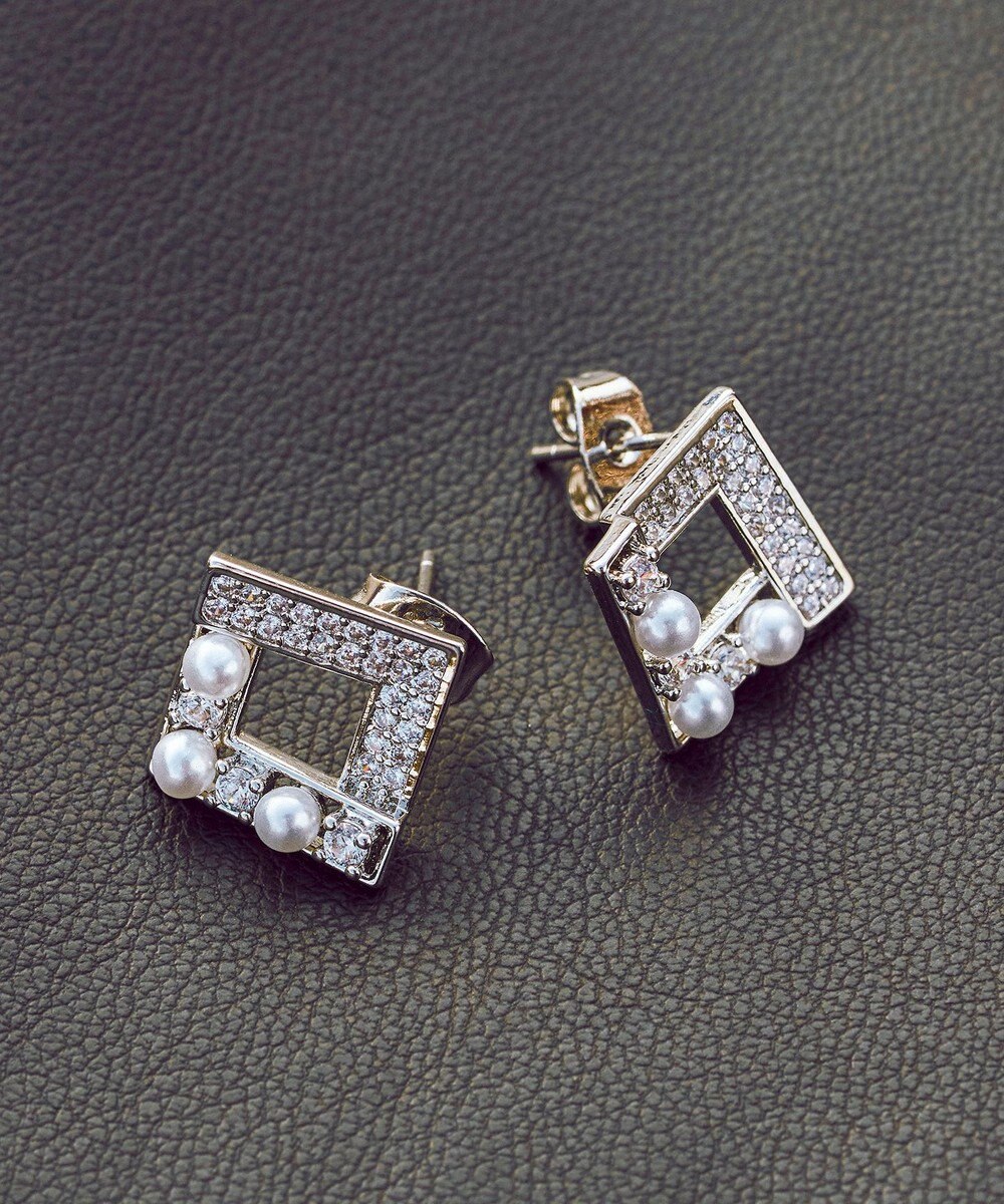 Tiaclasse 【金属アレルギー対応】スクエアストーン養殖パールピアス 