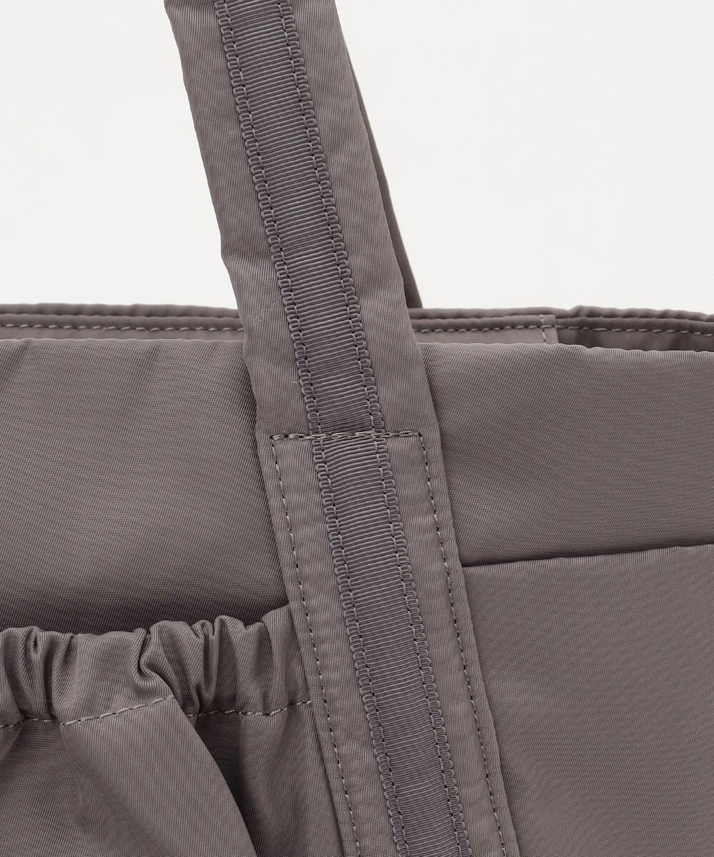 TOCCA 【WEB＆一部店舗限定】【A4サイズ対応・撥水・サスティナブル素材】SOSTA POCKETTOTE トートバッグ 