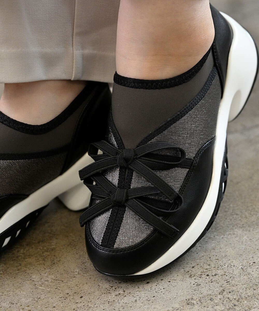 APOM ウォーターレジストプラットフォームリボンスニーカー 