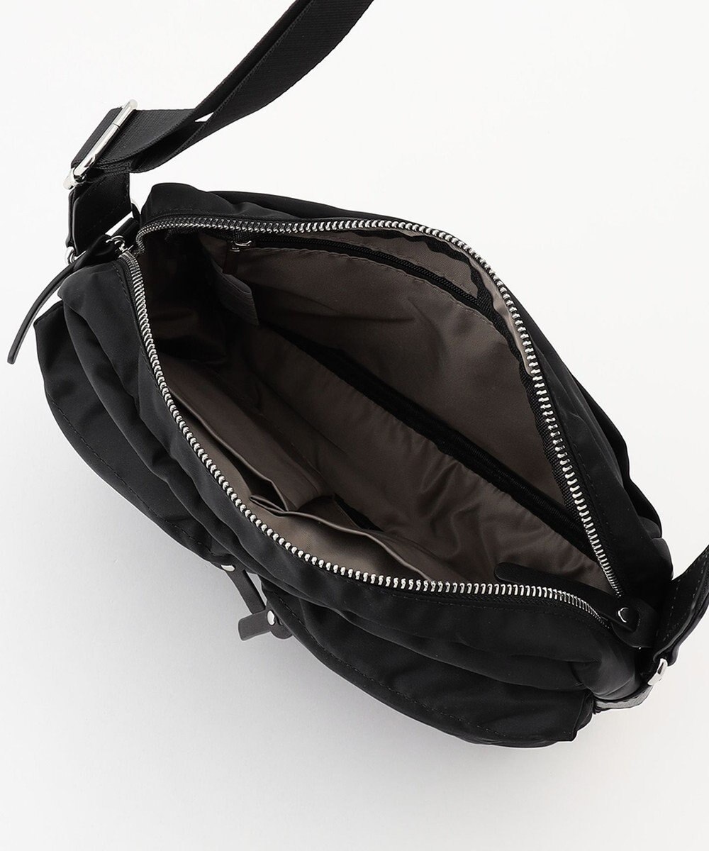 Y'SACCS ダブルポケットベーシックショルダー 