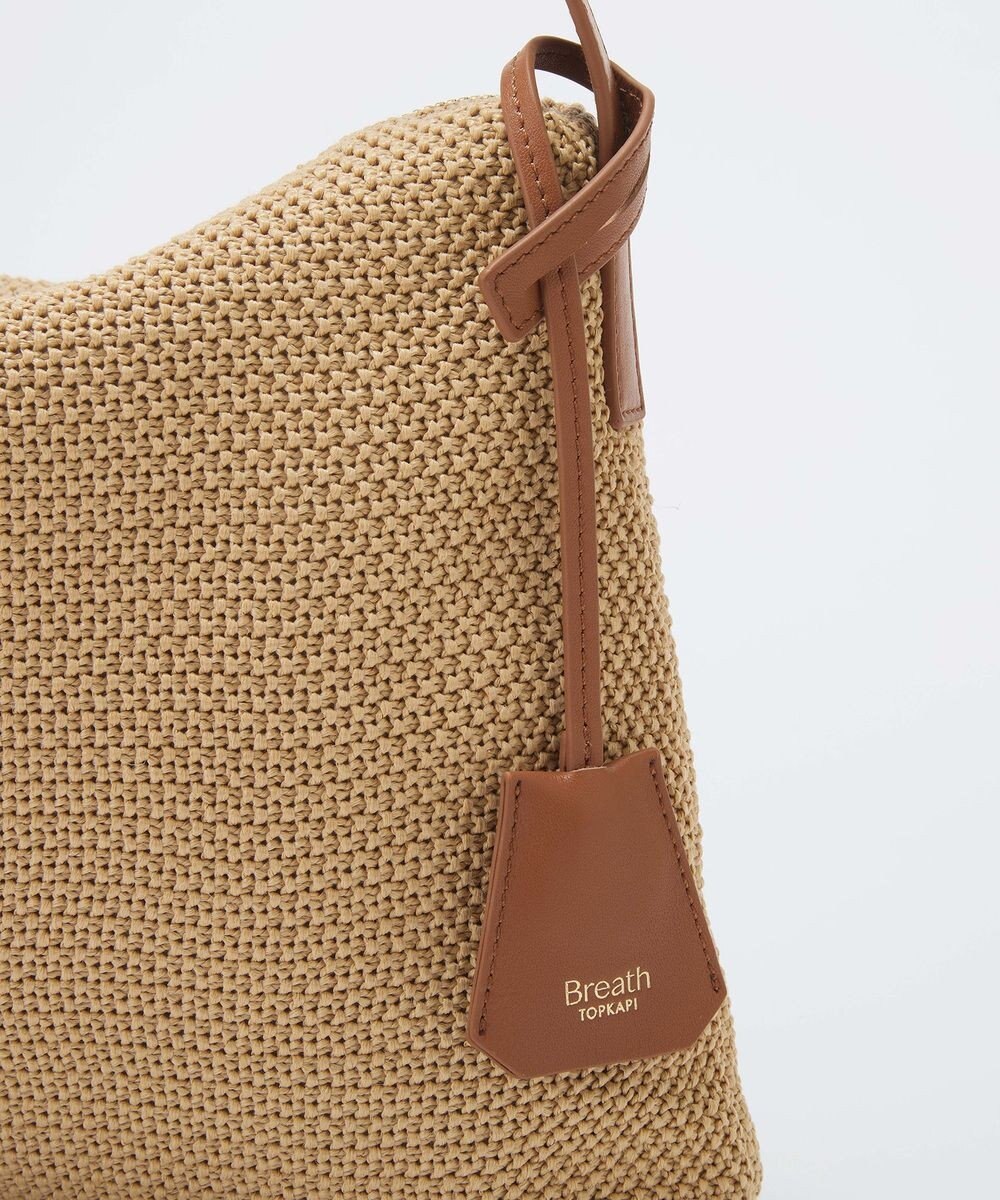 TOPKAPI 【Breath TOPKAPI】レザーコンビ 雑材風 シンプル ショルダーバッグ チャーム付き 