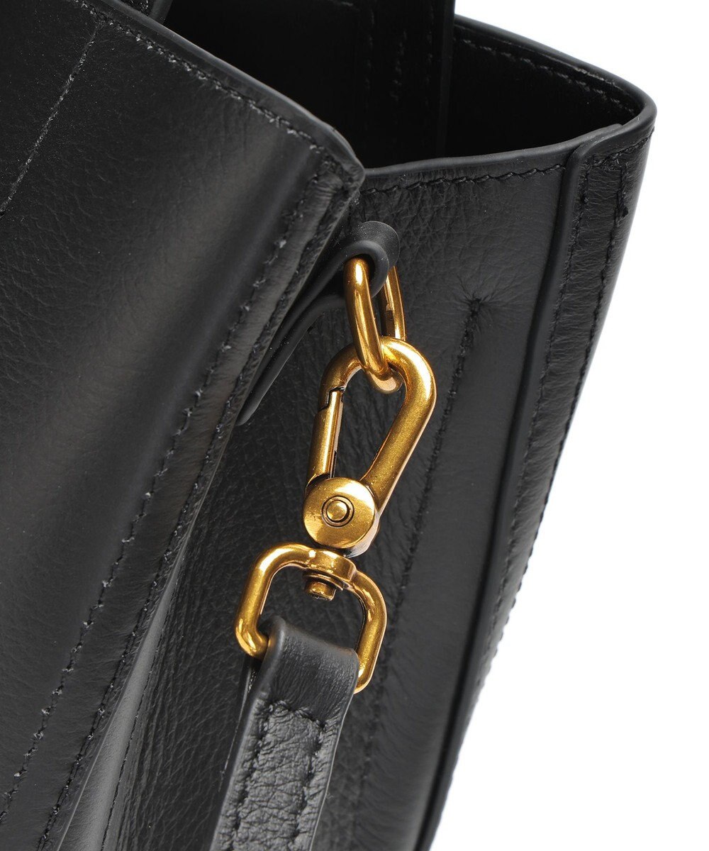 style code ［RICKERS/リッカーズ］ナチュラルレザーアオリハンドバッグ 