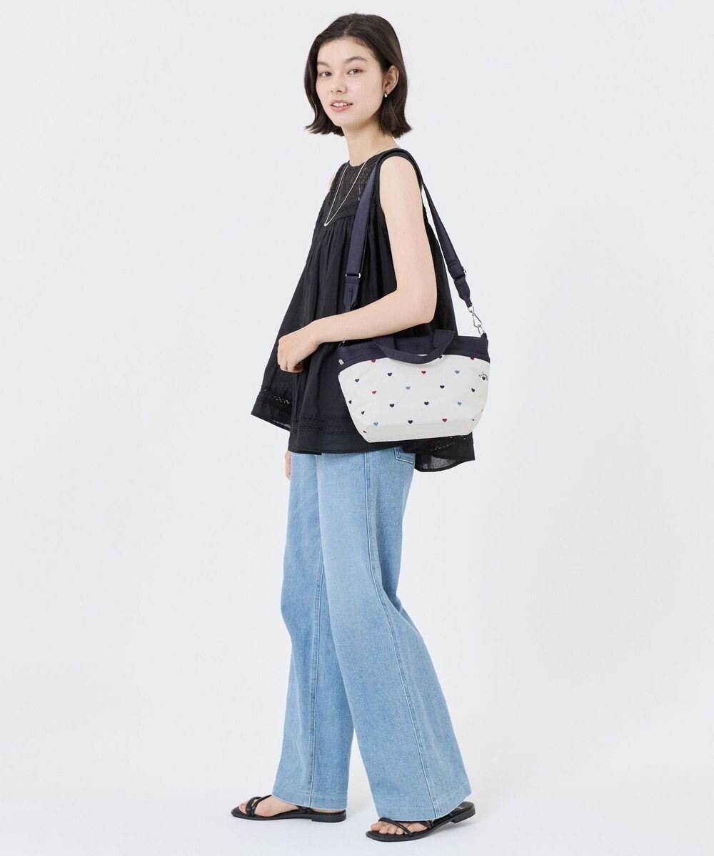 LeSportsac SMALL BUCKET TOTE/トリコロールハートエンブロイダリー 