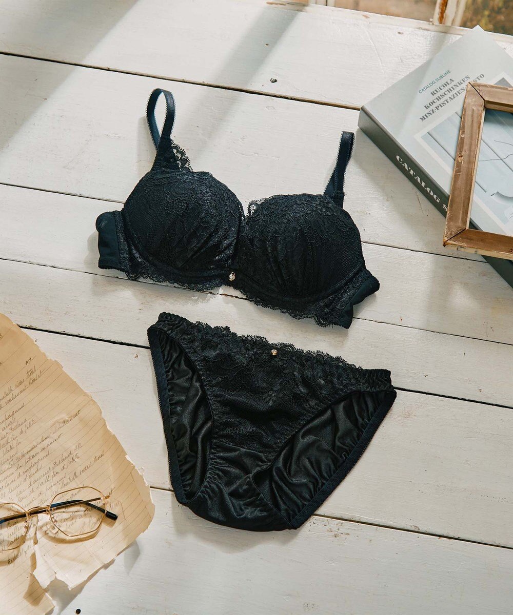 San-ai Resort（三愛水着楽園） 【northerly bra フィットシリーズ 谷間メイク】 カシュクールレースモールド ブラジャー＆ショーツSet B～Fカップ 