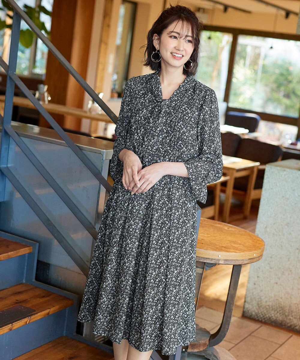 Tiaclasse L 【洗える】程良い透け感のプリントボウタイワンピース 