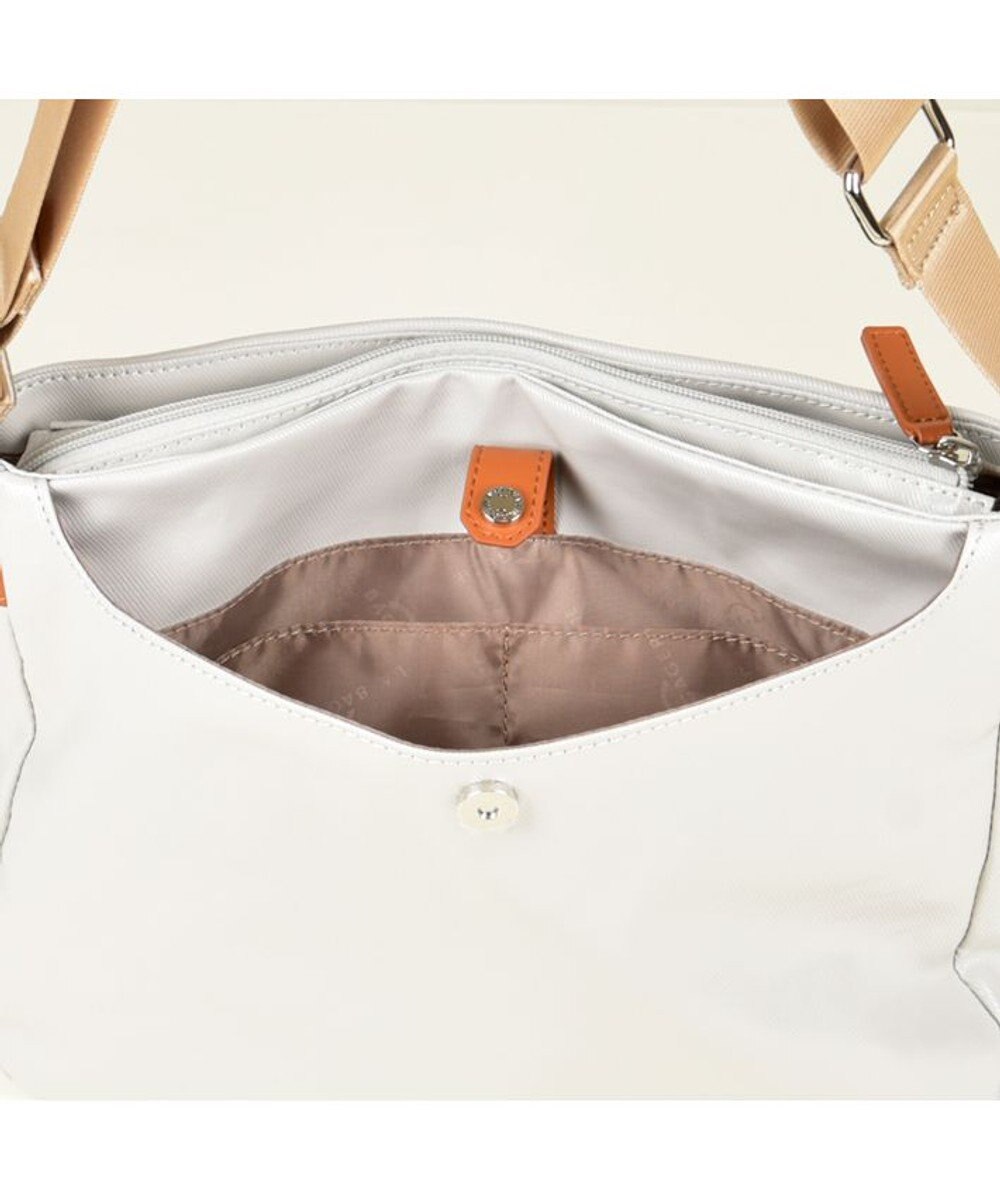 LA BAGAGERIE コーティングキャンバス ショルダーバッグ 