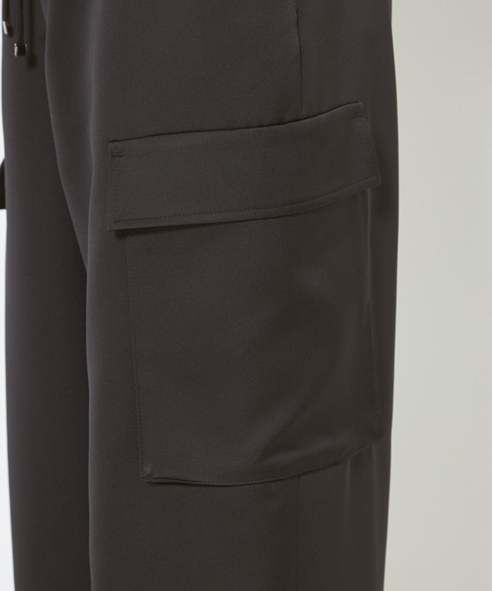 uncrave 【洗濯機洗い可】サテン イージーカーゴパンツ（uncrave WHITE） 