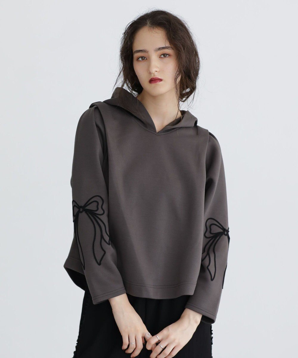 Green Parks ■ESCAR リボンコード刺繍フーディ 