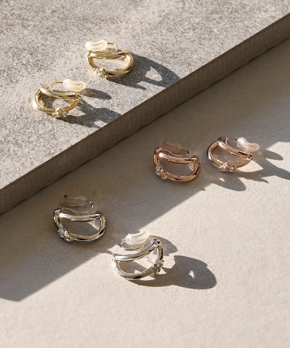 Phoebe 〈痛くないシリーズ/アレルギー対応〉シャイニーダブルフープライトフィットイヤリング　ゴールド 