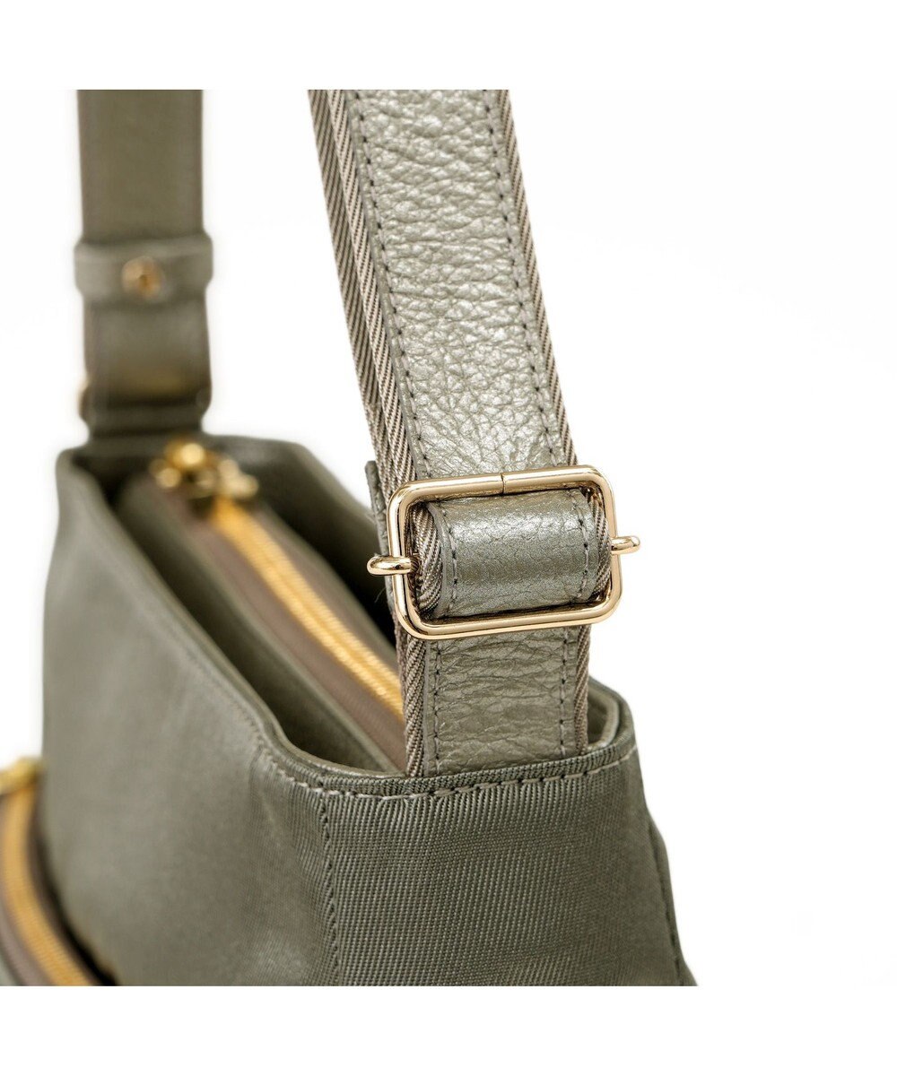 IBIZA プリード　ナイロン　ショルダーバッグ 