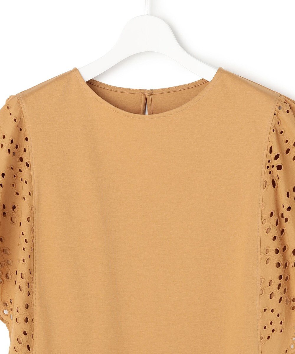 23区 【先行予約】カットワークエンブロイダリー デザインスリーブ トップス 