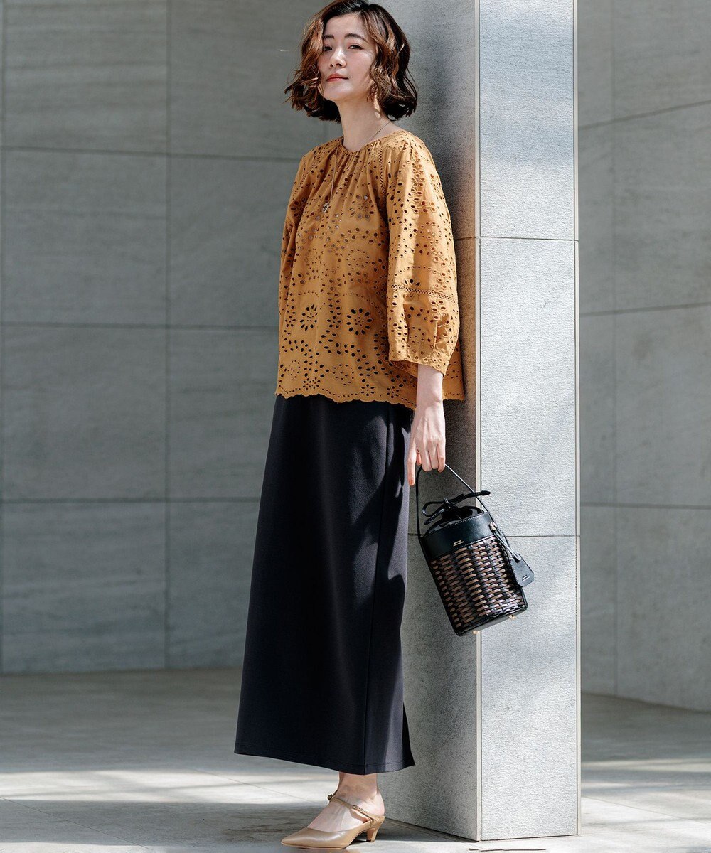 23区 【先行予約/見上愛さん着用】カットワークエンブロイダリー 2WAYブラウス 