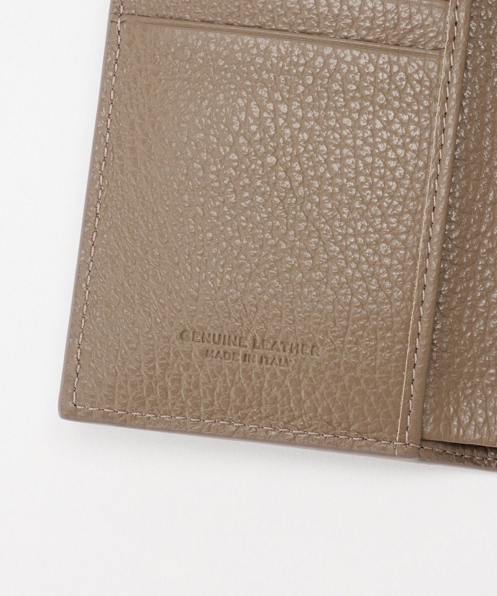 IACUCCI アバ ハーフウォレット CERVO 