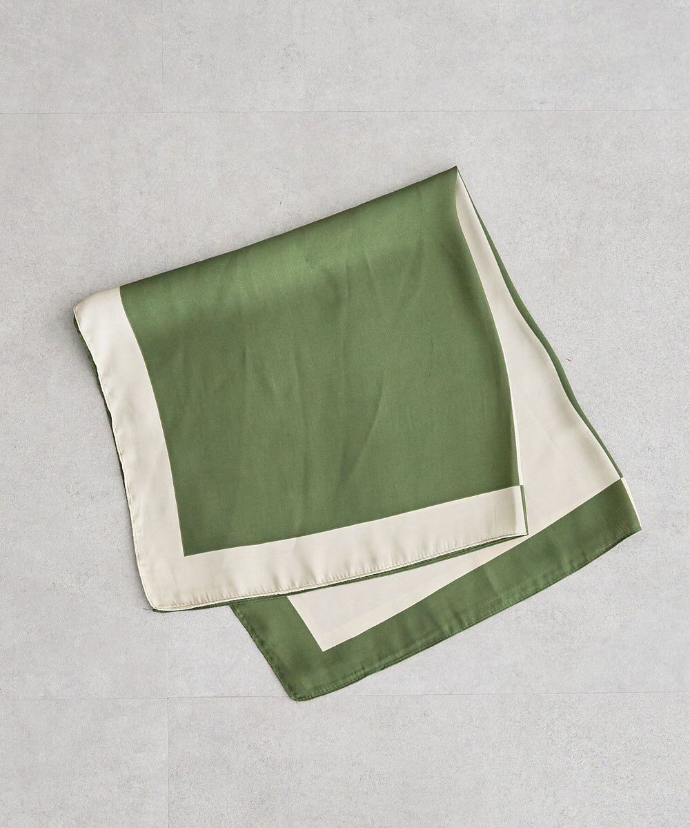 Green Parks ・スクエアパターンスカーフ　７０×７０ 