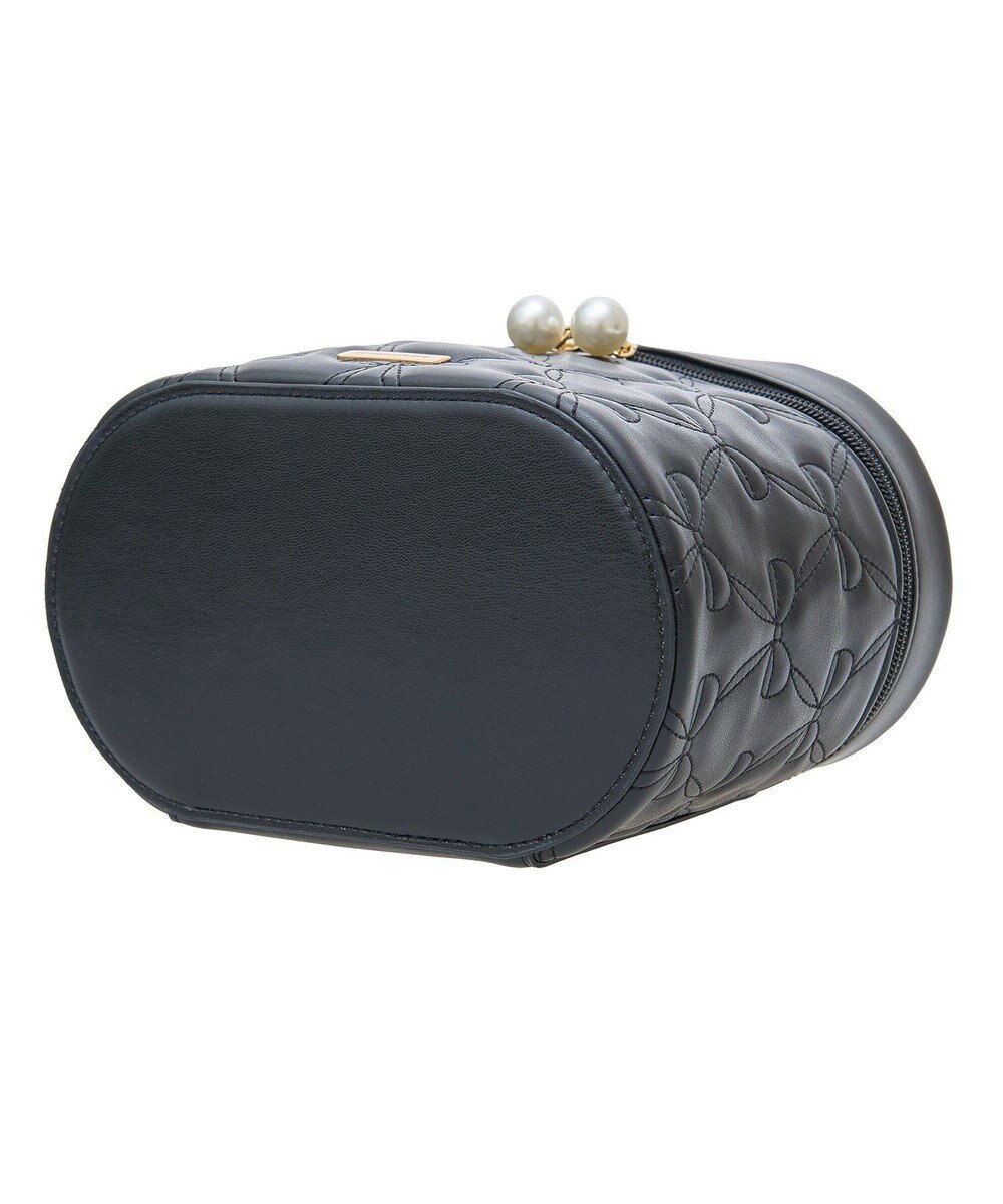 Maison de FLEUR リボンキルティングキューブショルダーバッグ 