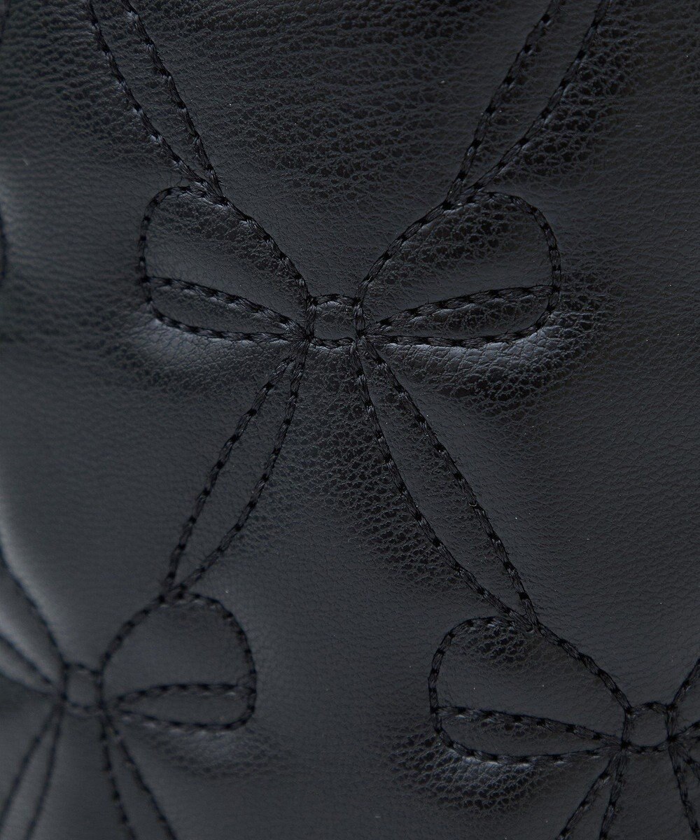 Maison de FLEUR リボンキルティングキューブショルダーバッグ 