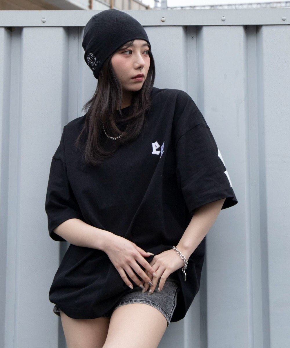 WEGO 【ユニセックス着用ITEM/MLサイズ展開】アクセ付きストレートライングラフィックT（SS） 
