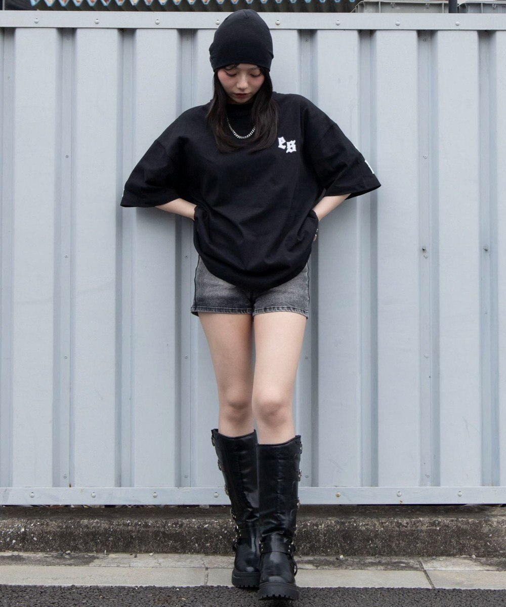 WEGO 【ユニセックス着用ITEM/MLサイズ展開】アクセ付きストレートライングラフィックT（SS） 