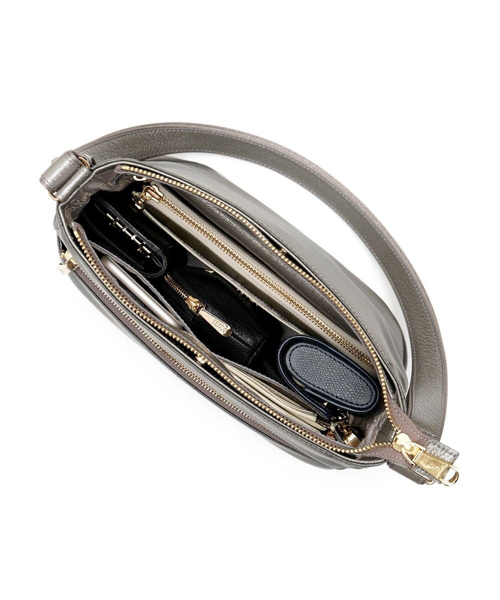 IBIZA プリード　ナイロン　ショルダーバッグ 