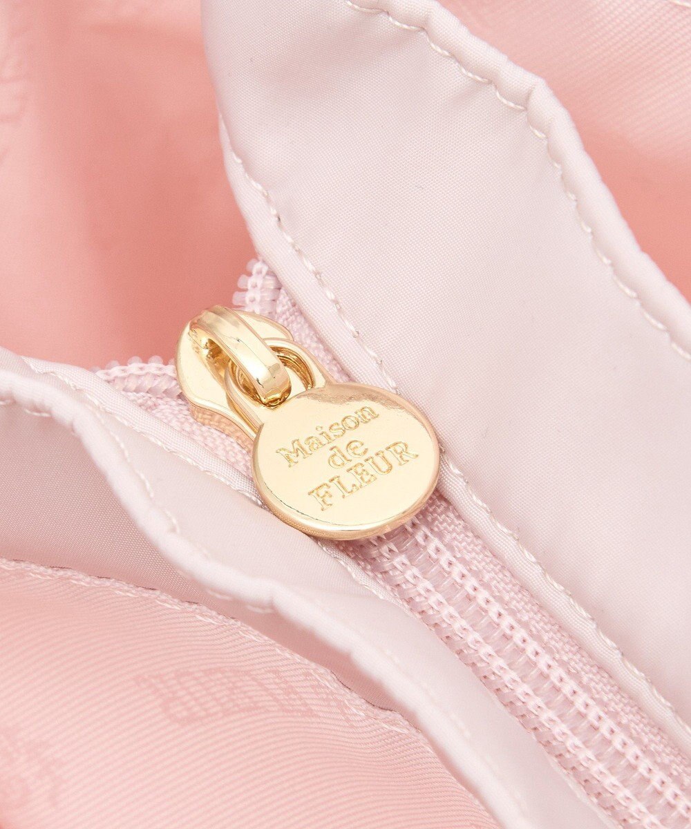 Maison de FLEUR EC限定リボンチャーム付き3ルームトートバッグ 