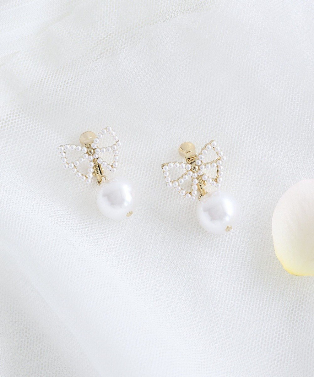 Maison de FLEUR パールリボンイヤリング 