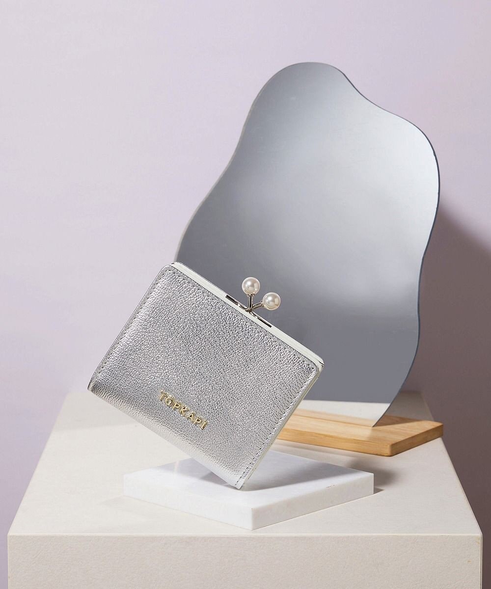 TOPKAPI 【TOPKAPI】シュリンクレザー パール がま口 二つ折り 財布 