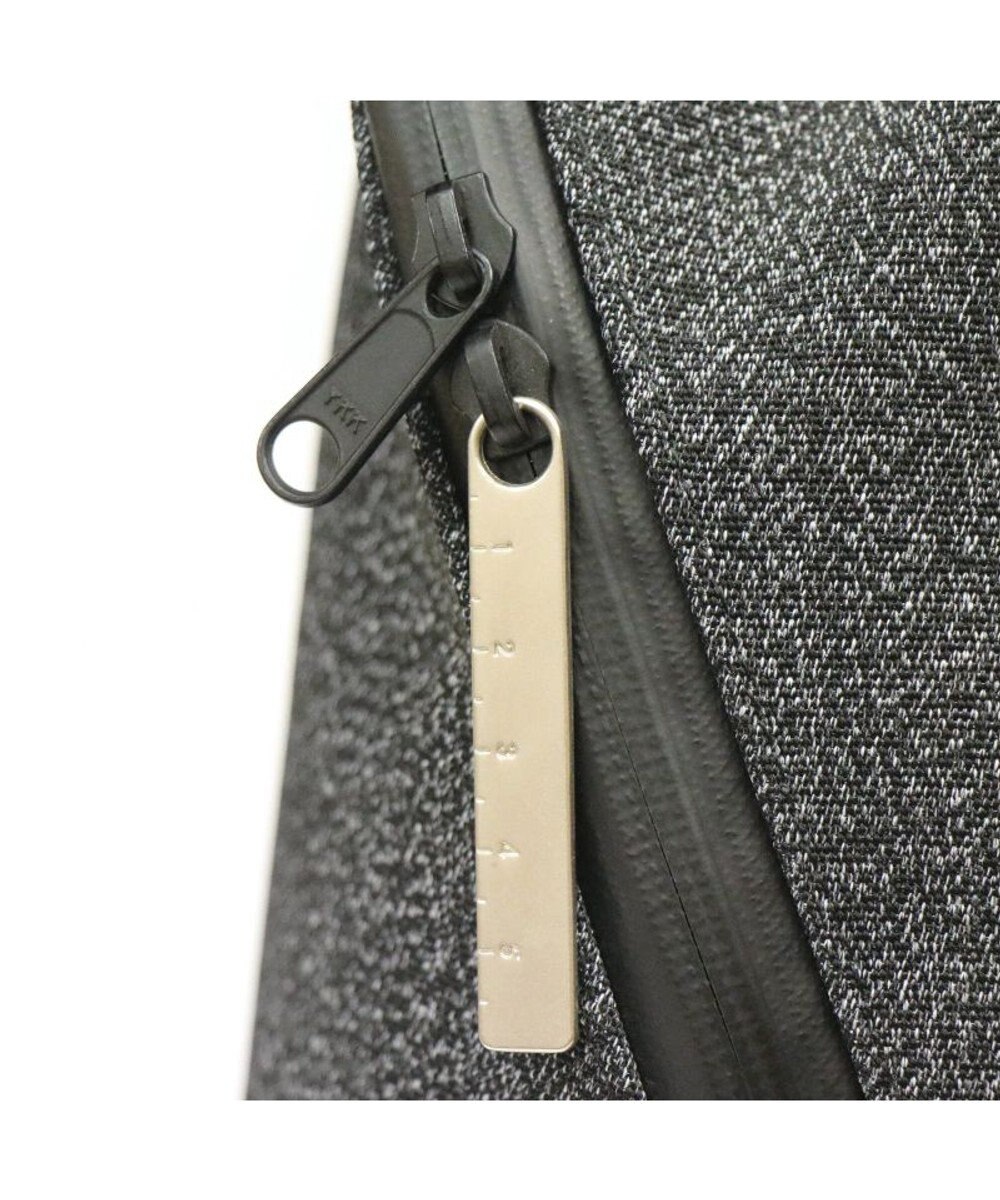 Regalo Felice 【軽量 / 撥水素材】リュック / UN METRE PRODUCTIONS 