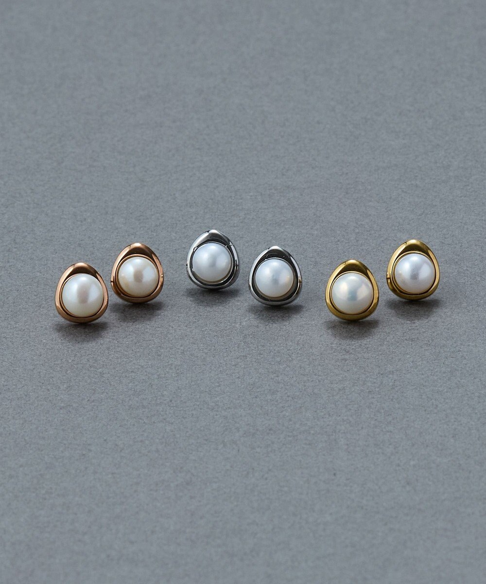 Phoebe 〈金属アレルギー対応〉ニュアンスメタルドロップパールピアス/シャンパンゴールド　淡水パール/天然パール 