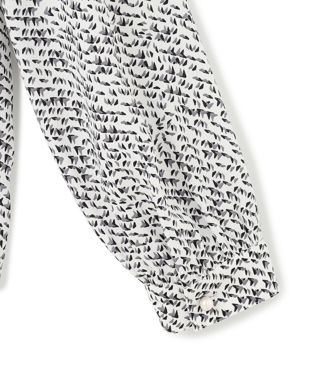 23区 【吸水速乾/UVケア/防シワ性】シャドージオメトリック プリント ブラウス 