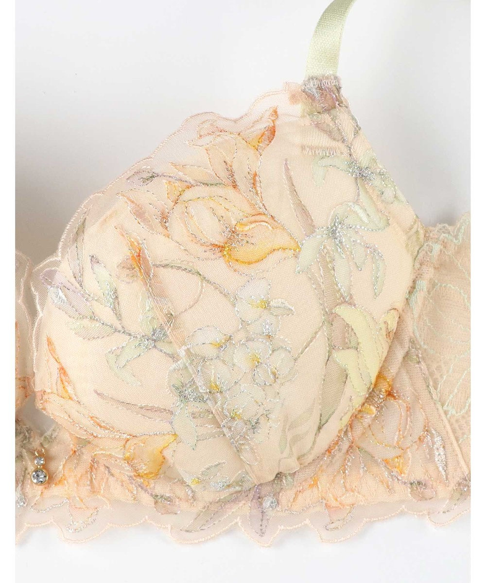 AMPHI ブラジャー グラマラス&リッチな谷間をメイク Gカップまで対応 【Glama-Rich グラマリッチ 脇スッキリ・ライトタイプ】 大きいサイズ ブラ BYJ685 アンフィ／ワコール 