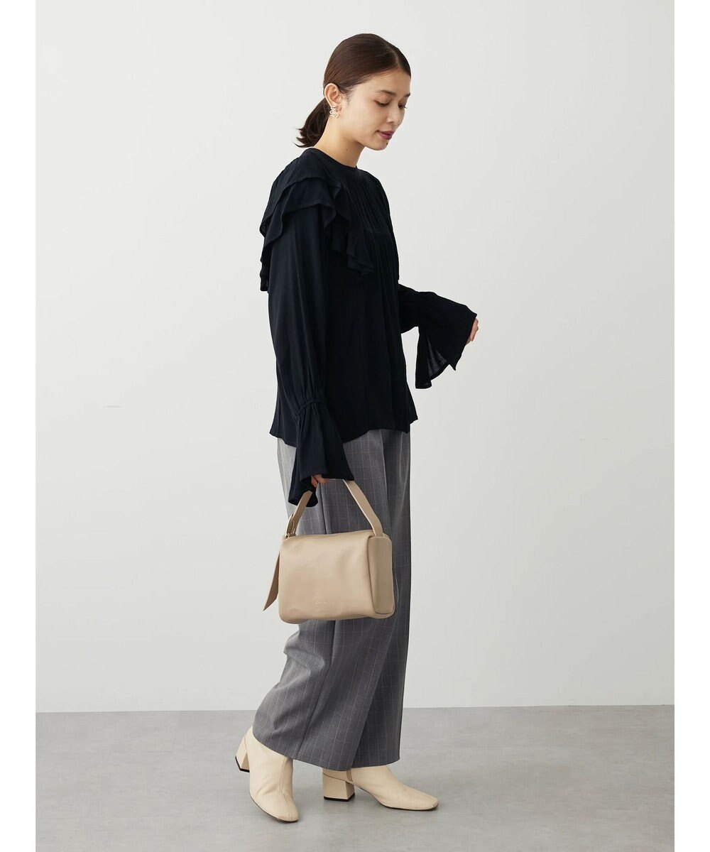 Green Parks ・Ｐｅｔｉｔ　Ｆｌｅｕｒ　ラッフルショルダーブラウス 