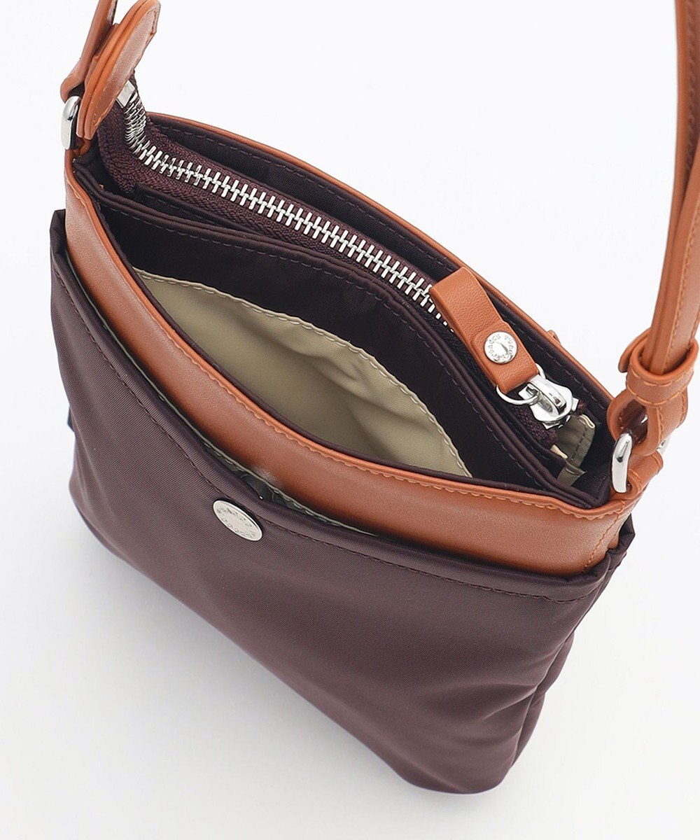 Y'SACCS 【大人のおしゃれ手帖11月号掲載】本上まなみ×Y'SACCS タックラウンドスマートポシェット 