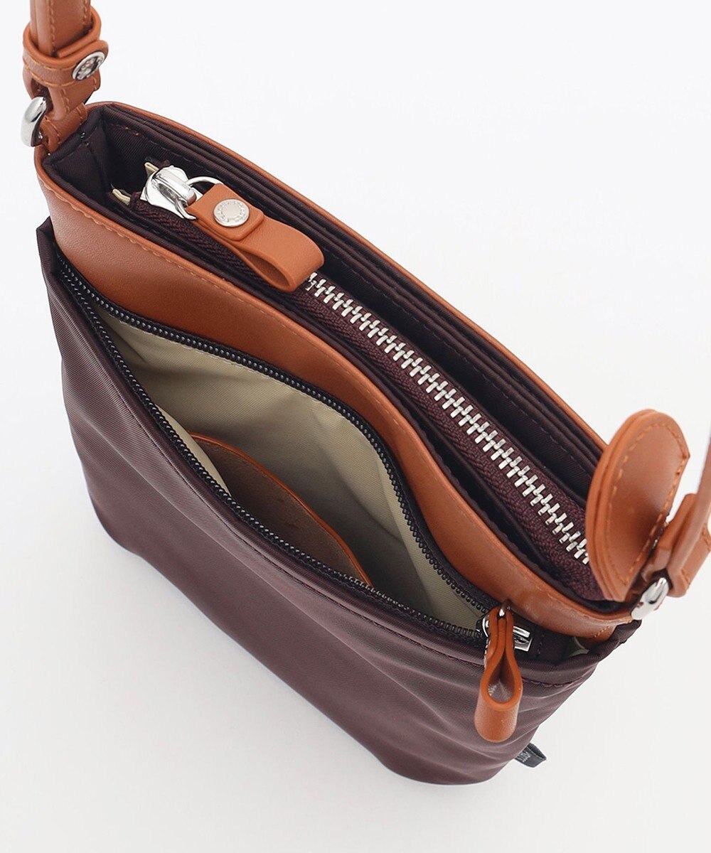 Y'SACCS 【大人のおしゃれ手帖11月号掲載】本上まなみ×Y'SACCS タックラウンドスマートポシェット 