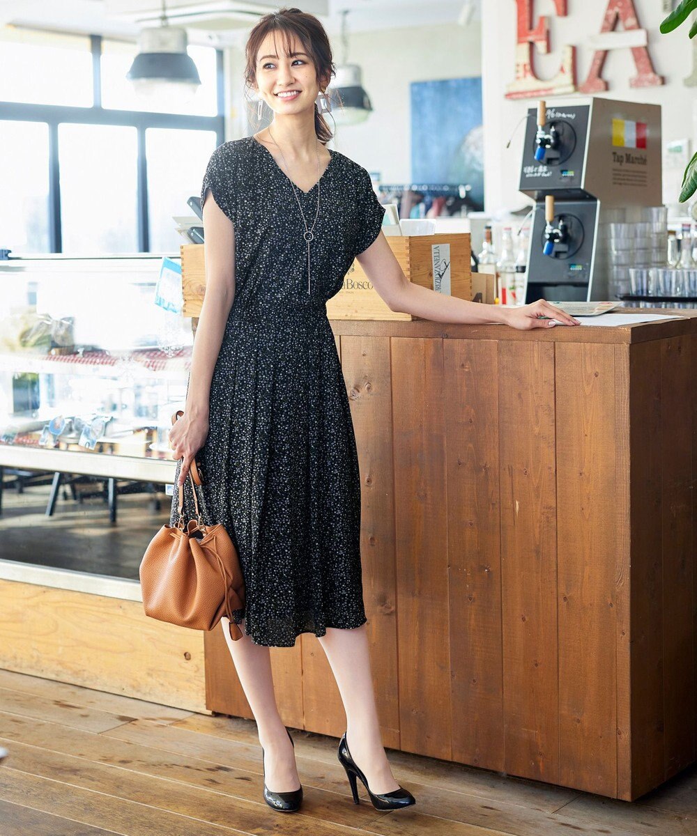 洗える 程良い透け感のシフォン花柄フレンチワンピース tiaclasse ファッション通販 公式通販 オンワード クローゼット