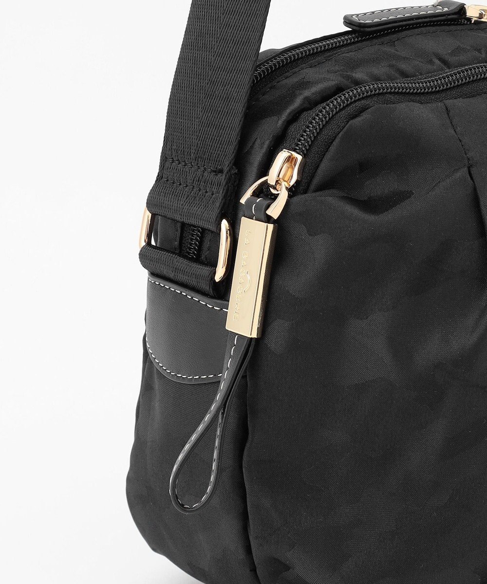 LA BAGAGERIE カモフラジャカード はっ水ショルダー 