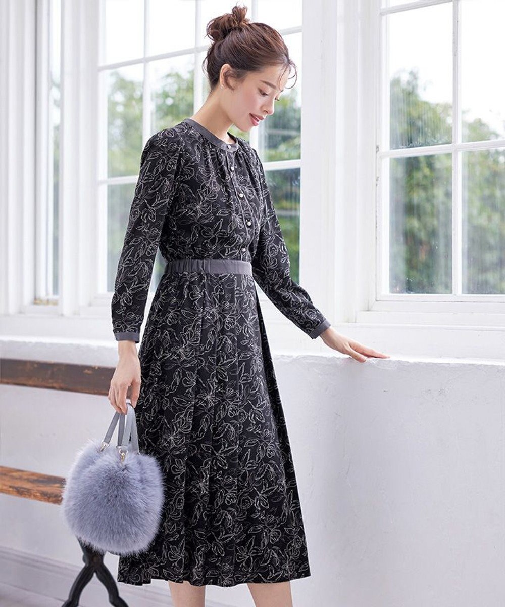 Tiaclasse L 【安田美沙子さん着用・新色/XSサイズ追加・洗える】フラワープリント配色ワンピース 