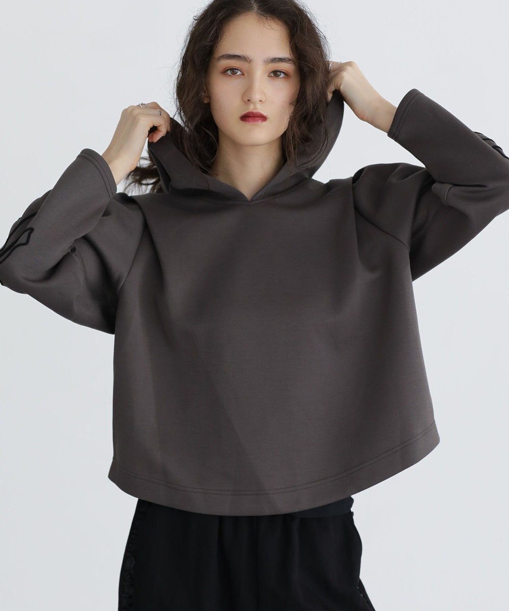 Green Parks ■ESCAR リボンコード刺繍フーディ 