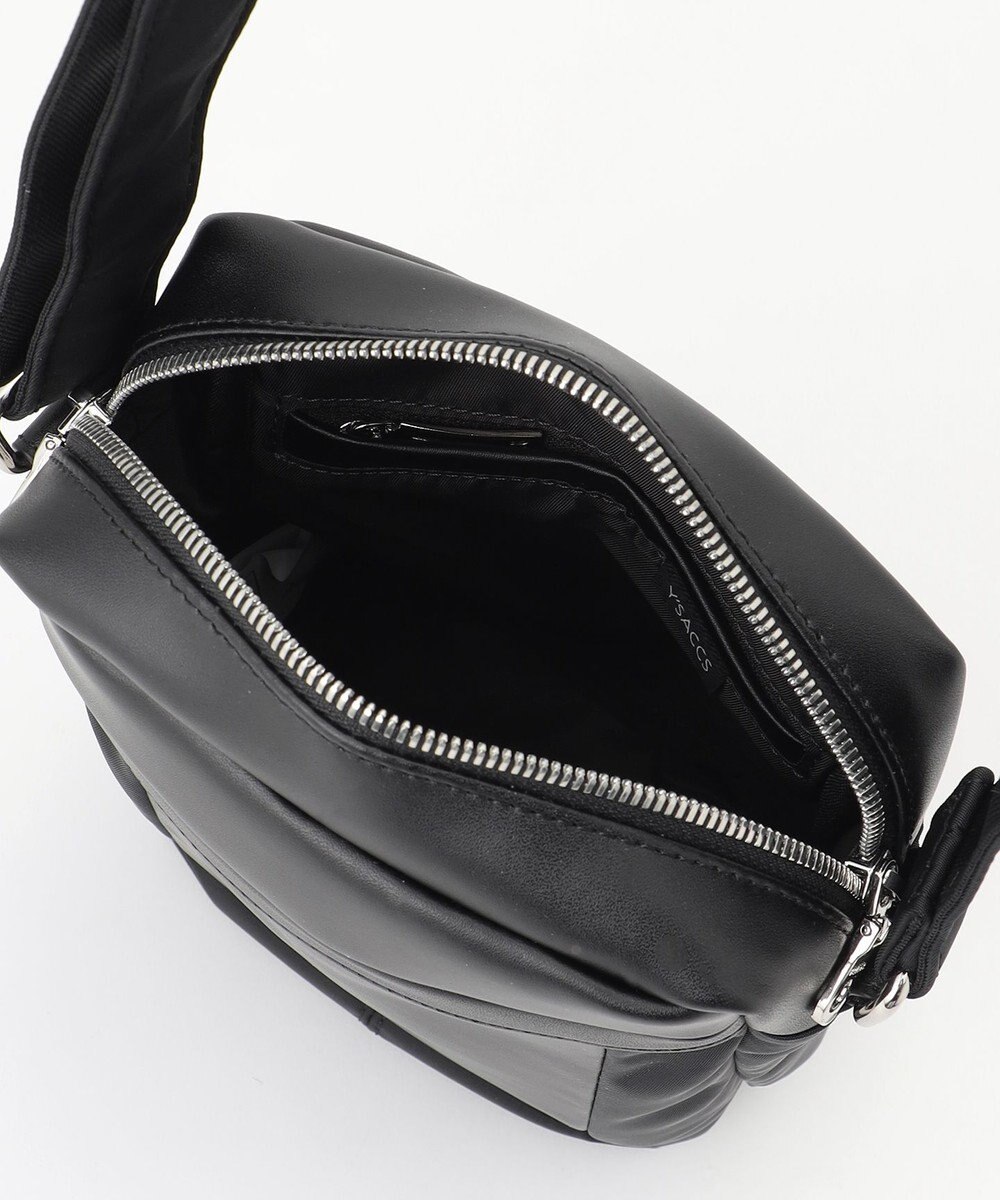 Y'SACCS ブロックモチーフポシェット 