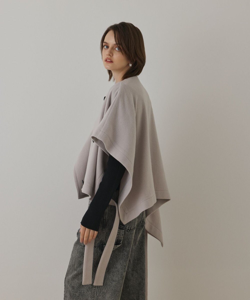 GRACE CONTINENTAL ライトビーバーポンチョ 