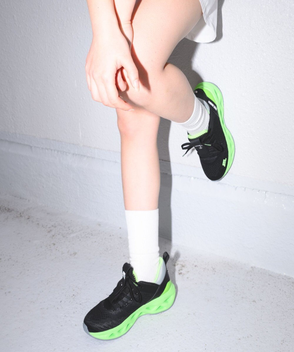 STEVE MADDEN SURGE 1 デザインソールニットスニ―カー 